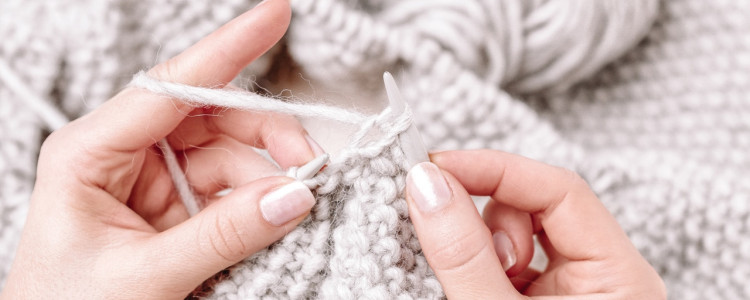 Красивый объемный узор для вязания спицами. Узоры спицами мастер класс видео | Knitting Planet