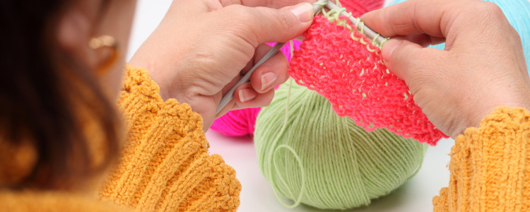 Столбик с двумя накидами крючком для начинающих. Как вязать столбик с двумя накидами крючком | Knitting Planet